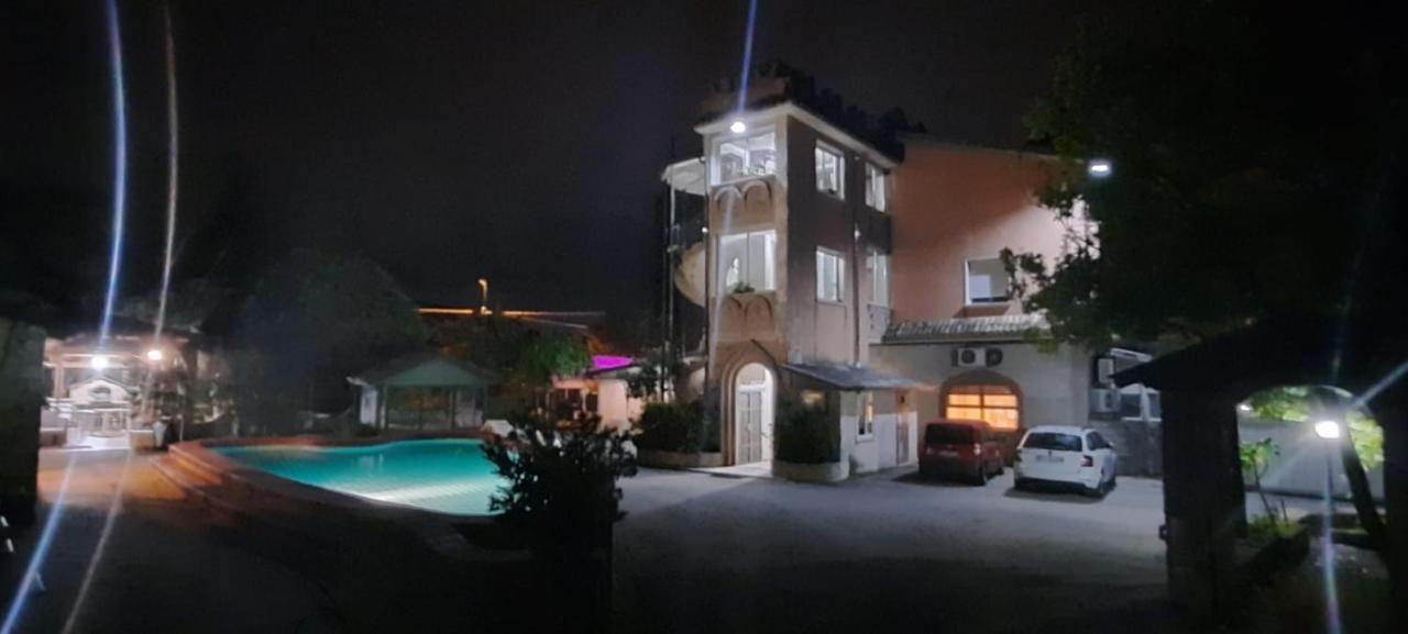 Апарт отель Parco Sogni D'Oro Монтелла Экстерьер фото